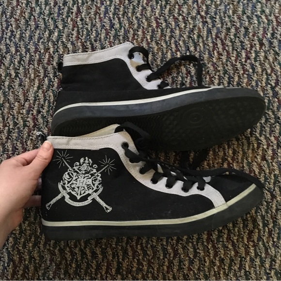 Harry Potter High Tops - Picture 2 of 7